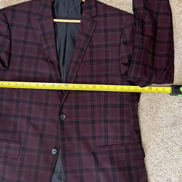 Burgundy and Black Plaid Blazer size 44 - Picture 3 of 7